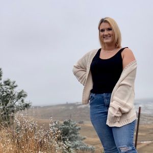 Meet your Posher, Andrea